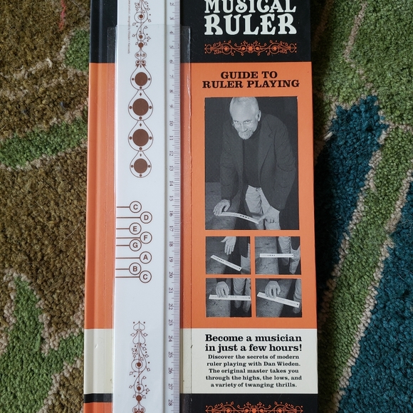 Music Together books and CDs with instruments - Picture 10 of 10